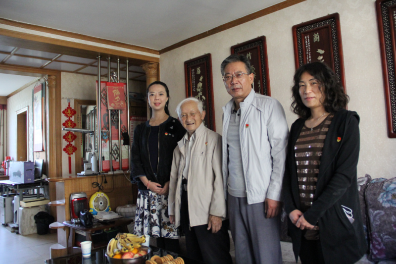 中共青海省第三建筑工程有限公司支部委員會(huì)開展“走訪慰問(wèn)暖人心，紅色精神永傳承”活動(dòng)